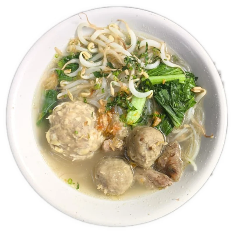 Bakso dengan bihun, sayuran, dan potongan tetelan